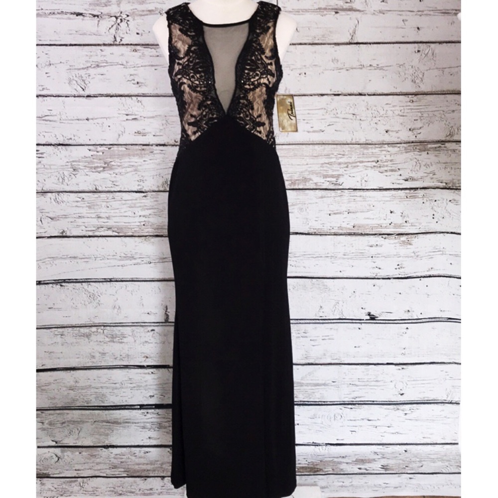 Deep v-neck plunge sleeveless keyhole dress